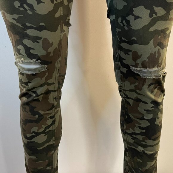Jeaniologie Men's Ripped Knee Camo Jagger Jogger Pants - Size Small (28) - NWT - Picture 3 of 6